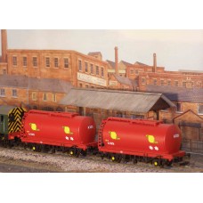 HORNBY Rake of TWO Tank Rentals Tankers OO / HO Gauge